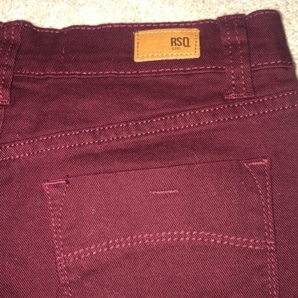 Tilly RSQ Malibu Cuff‎ Short Burgundy size 1 NWT